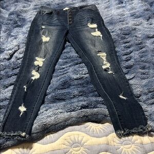 Distressed kancan jeans